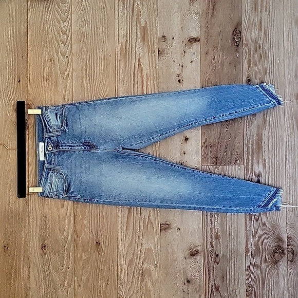 Kancan Size 5/26 Medium Wash Chewed Hem Ankle Skinny Jeans - Picture 1 of 6